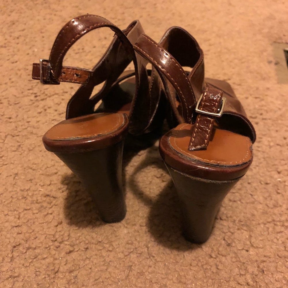Shoes - Picture 3 of 4
